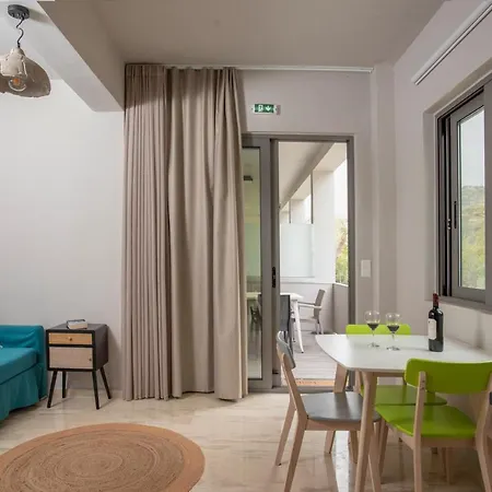 Riviera Daire
